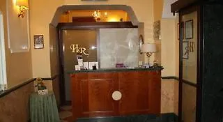 Little Rose Rooms Rom Bed & Breakfast
