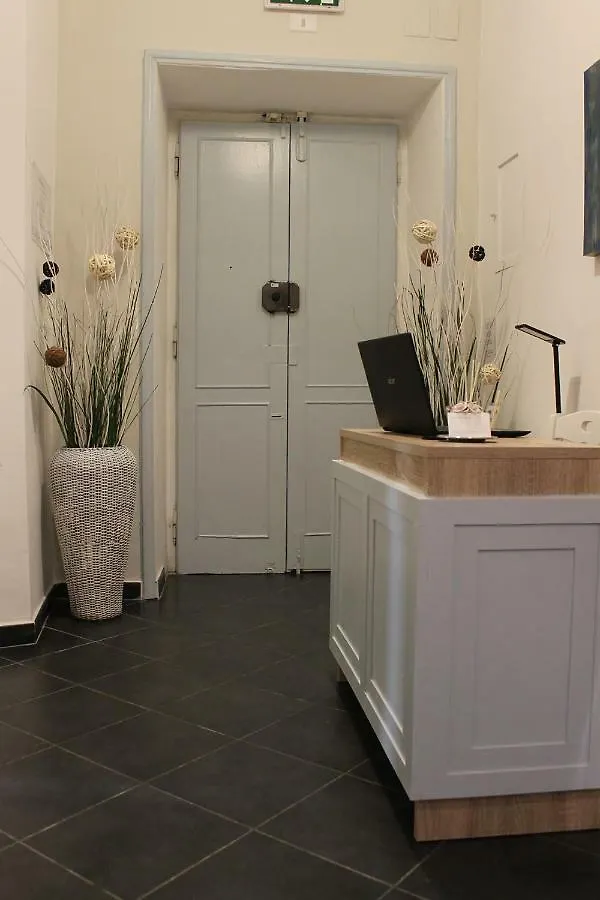 Little Rose Rooms Rom 5*,  Italien